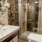 Hotel The Camelot Estambul